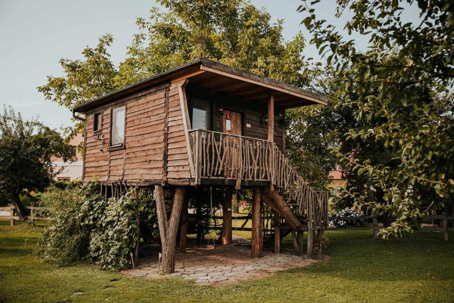 Treehouse Drevesna Hiska Strkovo Gnezdo Ranc Jures Hotel Ljutomer Ngoại thất bức ảnh